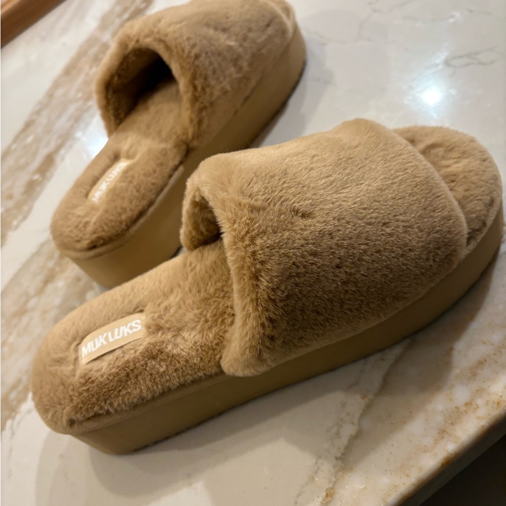 Muk Luks Beige Fuzzy Slippers